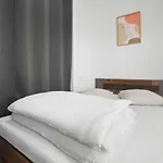 2 Proche Centre Avec Parking Apartament