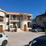 2 Proche Centre Avec Parking * Fréjus