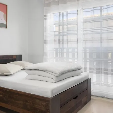 Lejlighed 2 Proche Centre Avec Parking Fréjus