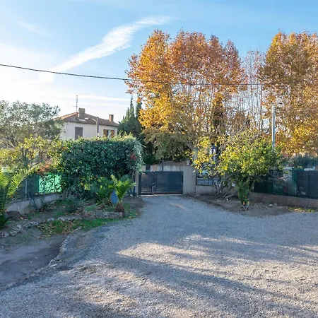 2 Proche Centre Avec Parking Fréjus