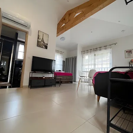 Apartment Studio 2 Proche Centre Avec Parking *