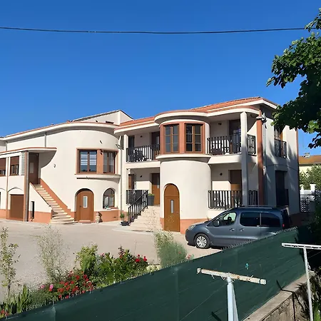 Studio 2 Proche Centre Avec Parking Apartment *