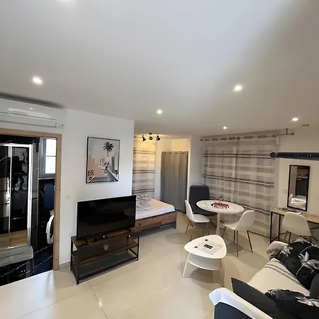 Apartament 2 Proche Centre Avec Parking