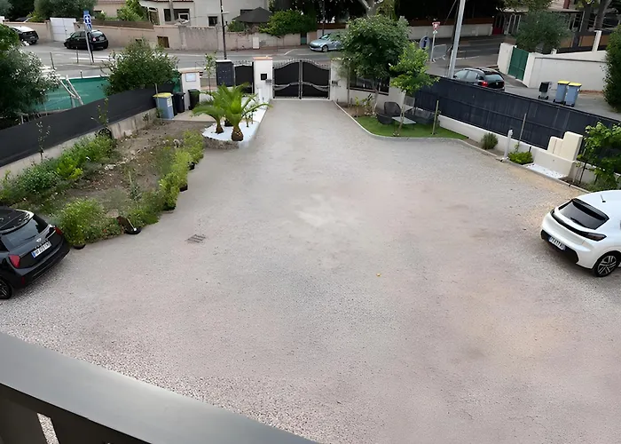 2 Proche Centre Avec Parking