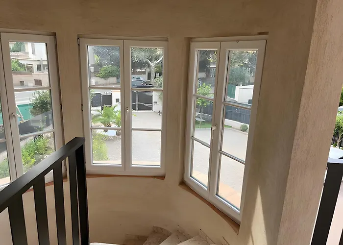2 Proche Centre Avec Parking Διαμέρισμα Fréjus